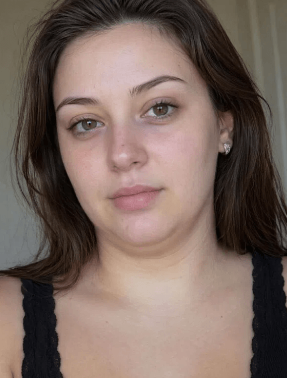 Foto de ejemplo de una cara para la aplicación de maquillaje con IA
